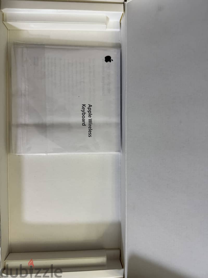 Apple wireless Keyboard MC184 4
