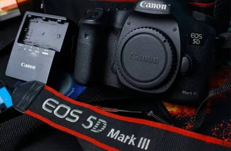 camra canon 5D mark 3.   lens sigma 24mm 1.4