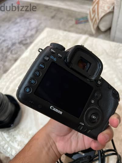 Canon 5D mark 3 + lens canon 24-105