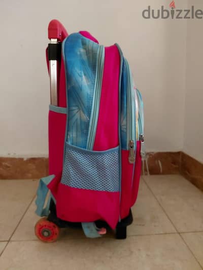 شنطه مدرسة