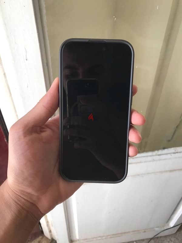 iPhone 16 5