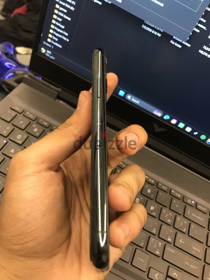 Apple - iPhone 11 Pro 2