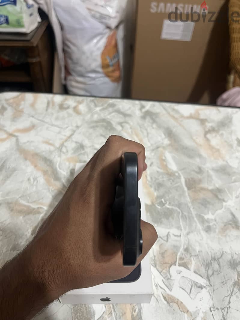 Apple - iPhone 15 Pro 3