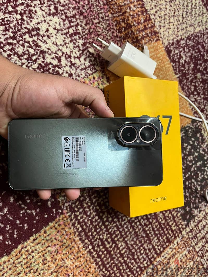 ريلمى سى 67 1