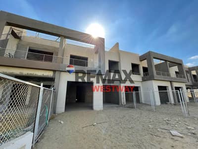 For Sale Townhouse ready to move Woodville Golf Extension Palm Hills