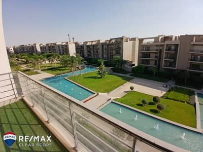Penthouse For Rent Semi Furnished in Fifth Square