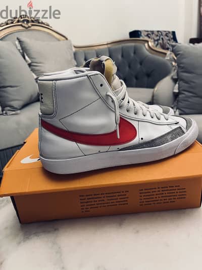 Nike blazer