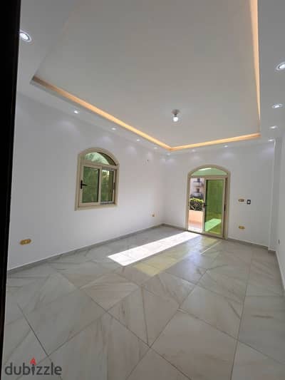 Ultra super lux finishing apartment for rent in south of academy 5th settlement at New Cairo Near all vital services