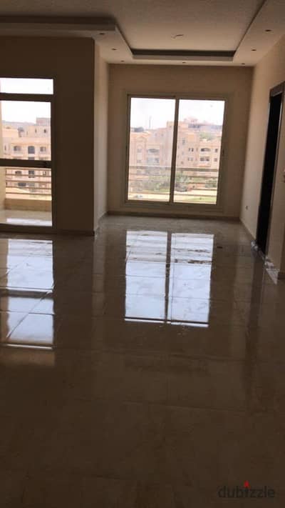 Ultra super lux finishing apartment for rent in south investors 5th settlement at New Cairo Near all services