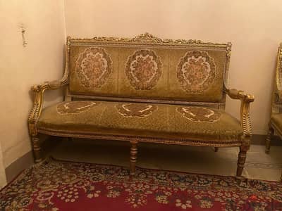 طقم صالون مذهب خشب زان اصلى كنبة كبيرة و ٢ كرسى