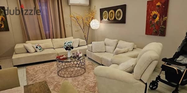 للإيجار | شقة أرضي بجاردن مفروشة – الرحاب