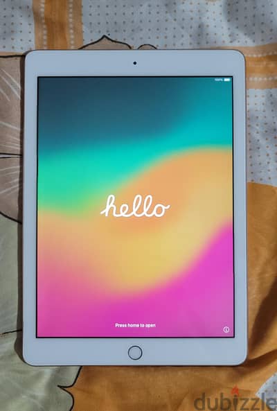 ipad آيباد بحالة ممتازة