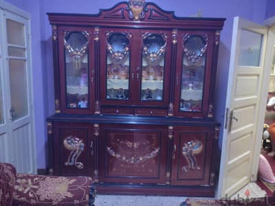 نيش ٢ قطعه قديم بالصحه جيده و السعر قابل للتفواض