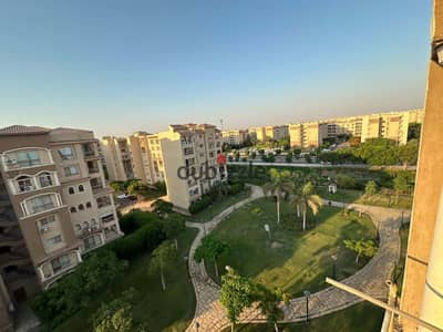 Apartment for sale in Madinaty B3, 135 sq m, prime location near services, garden view.
