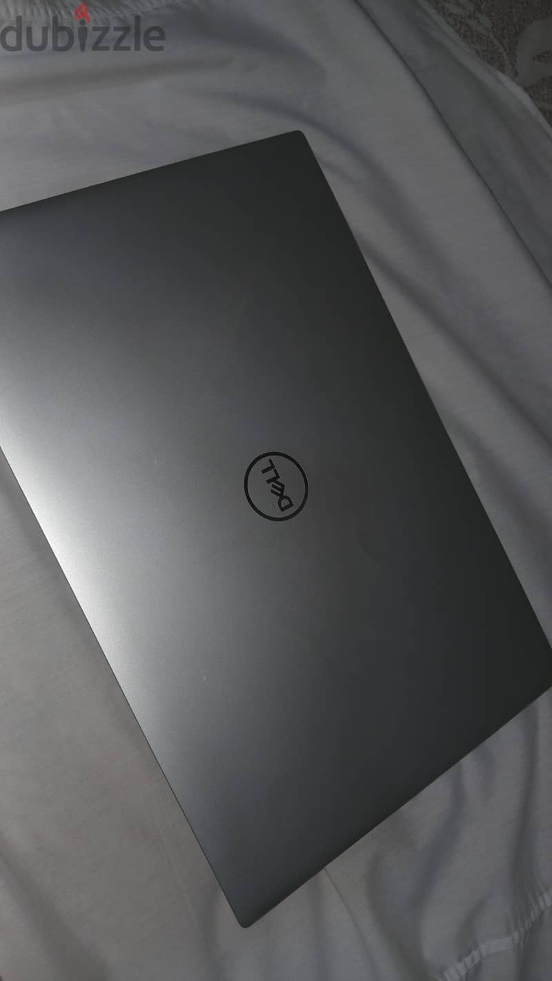 Dell XPS 17 9700 2