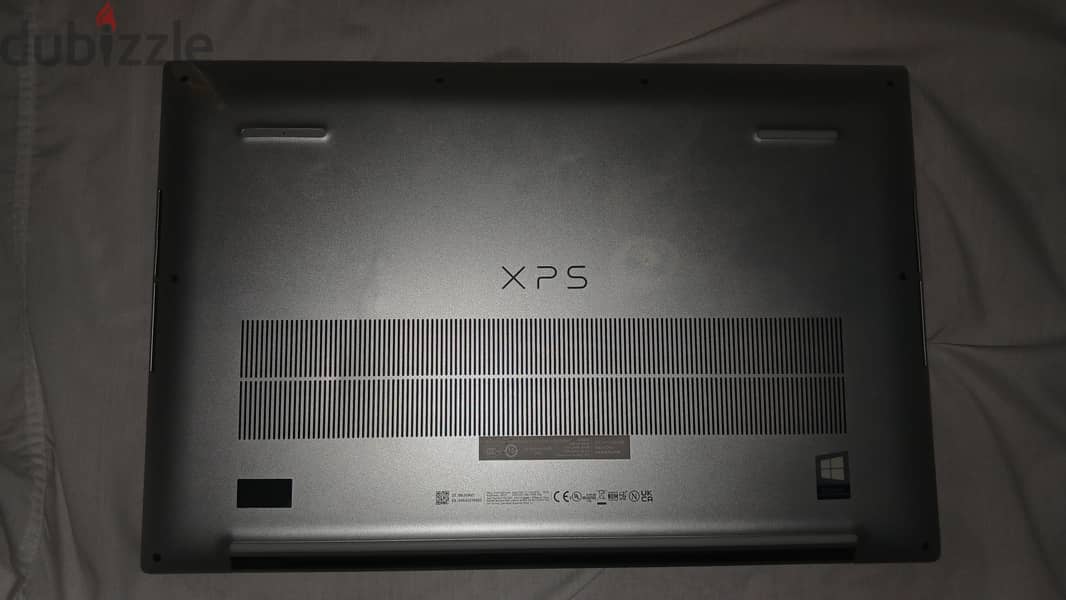 Dell XPS 17 9700 4