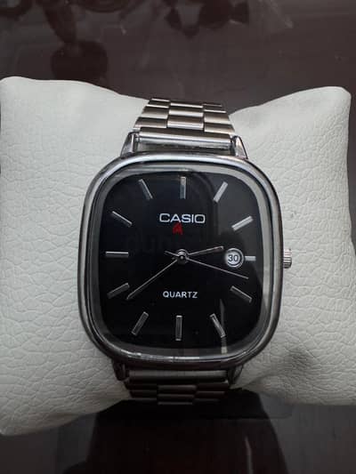 ساعة كاسيو ( Casio watch) كلاسيك سوداء - جديدة بالعلبة والشنطة