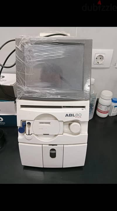 ABG analazer جهاز غازات دم