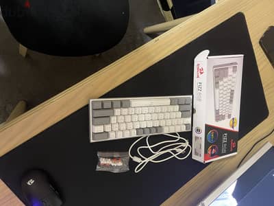 Keyboard mechanical k617 fizz