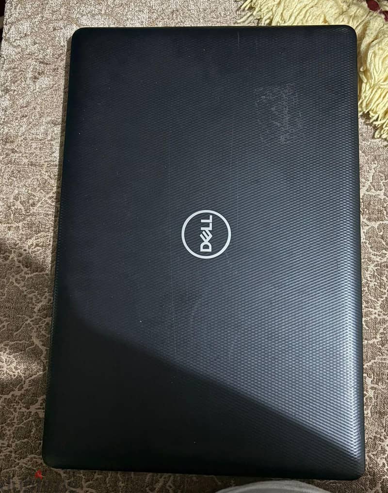 Dell Inspiron 3793 1