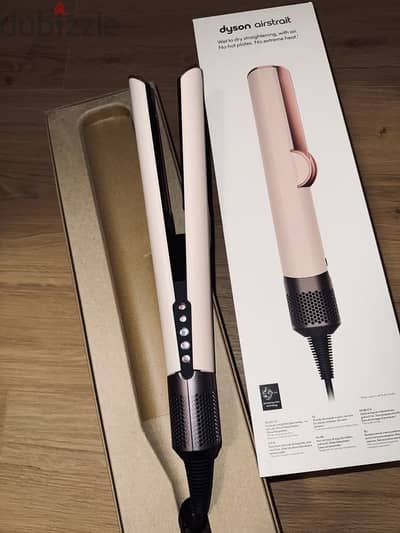 Brand New Dyson Airstrait - New - دايسون - معاه ضمان