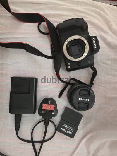 Canon M50 + Extra battery