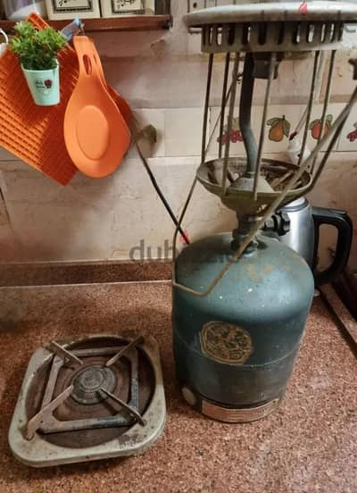 عين غاز متنقلة و مؤمنة و بها كلوب للانارة