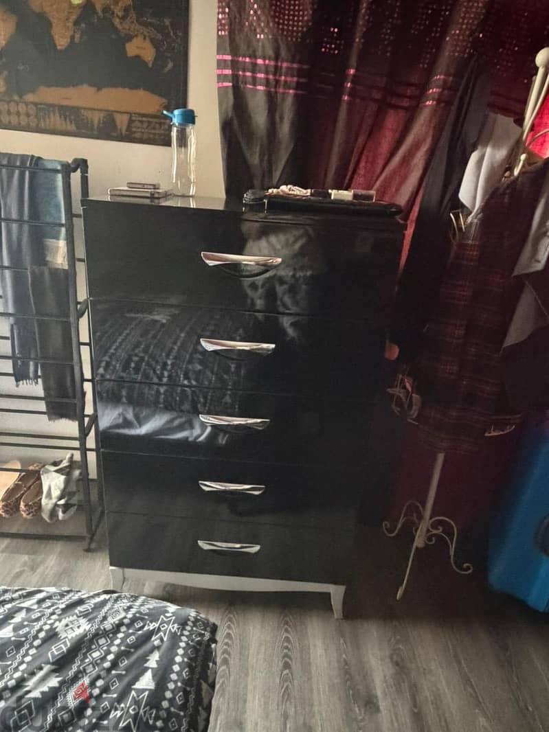 Furniture in Excellent Condition 13