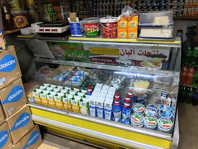 تلاجه عرض جبن او مجمدات للبيع
