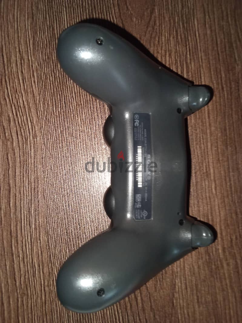 PS4 controller 3