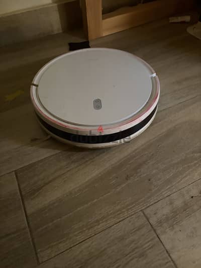 Xiamoi E10 robot vacuum cleaner