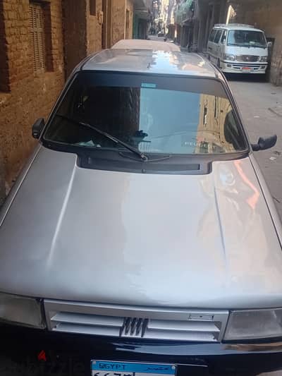 فيات أونو 2001 2001