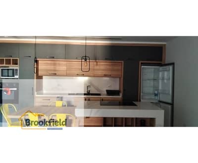 شقه للايجار مفروشه بالكامل فى كمبوند فيلدج جيت بجوار شارع التسعين والجامعه الامريكيه Fully Furnished Apartment for Rent in Village Gate