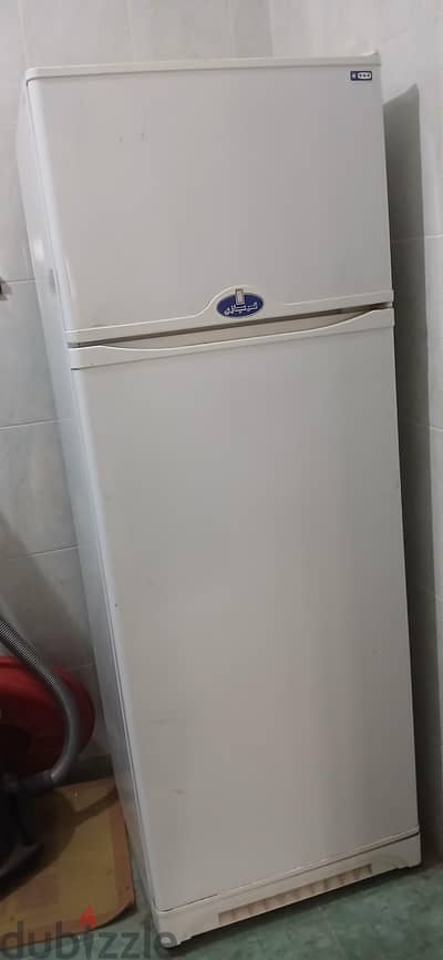 ثلاجه كريازي K330w-G