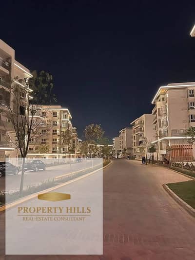 Apartment resale from owner mountain view icity fully finished with acs