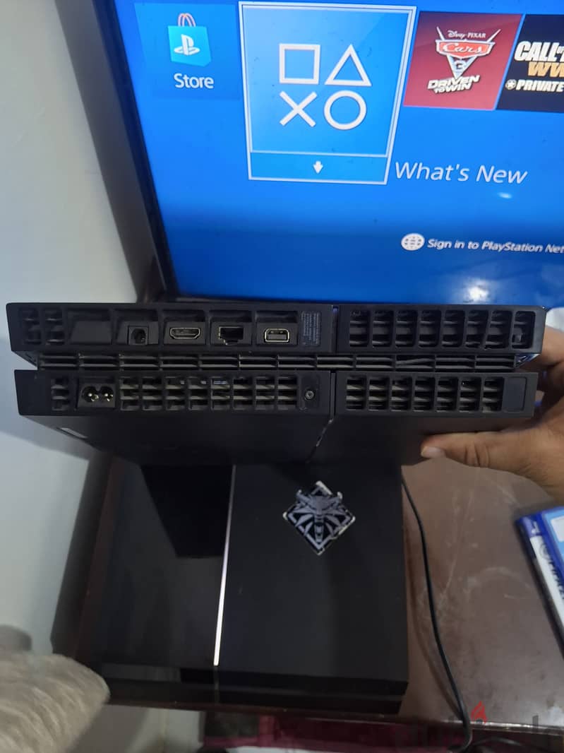 Used Playstation in good state 2