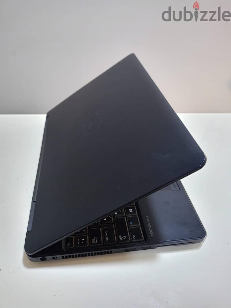 Laptop Dell LATITUDE E5540 2