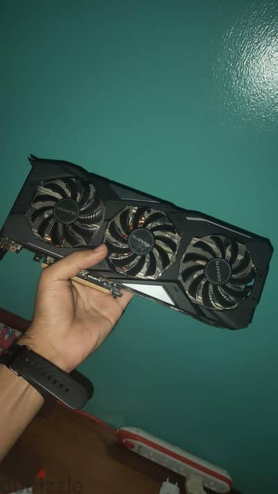  للبيع RX 5700 XT 8GB 