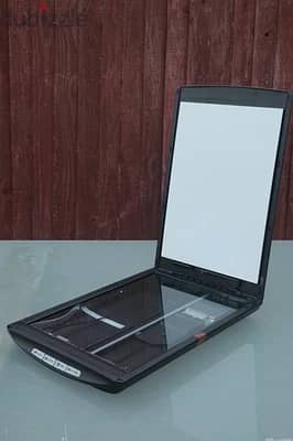 سكانر Canon 100 lide كالجديد حجم A4
