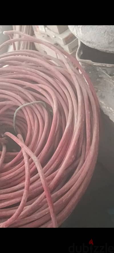 اسلاك و كابلات للبيع