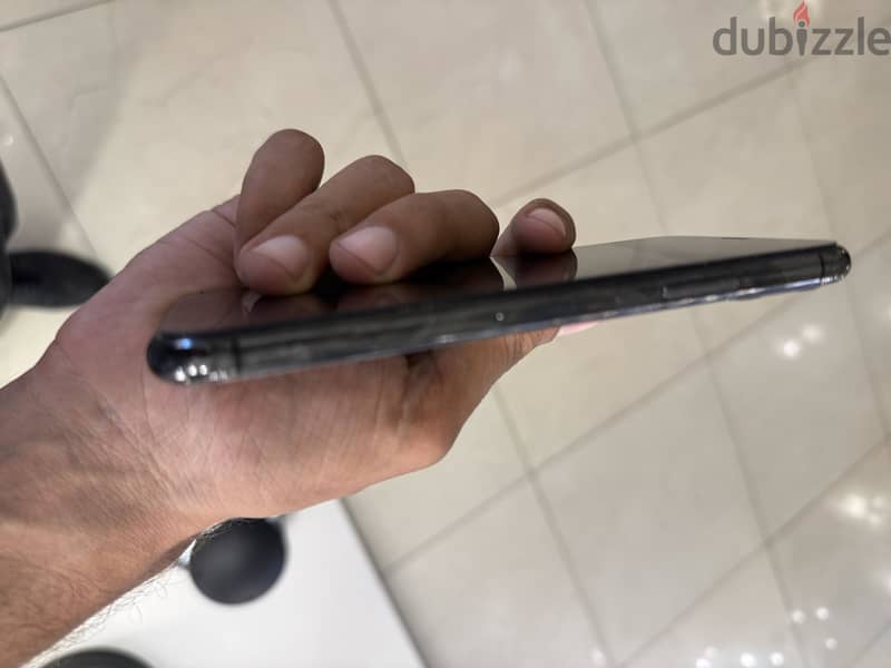 Apple - iPhone 11 Pro 2