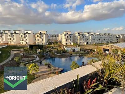 Luxury corner townhouse for sale in Mountain View Chillout Park.