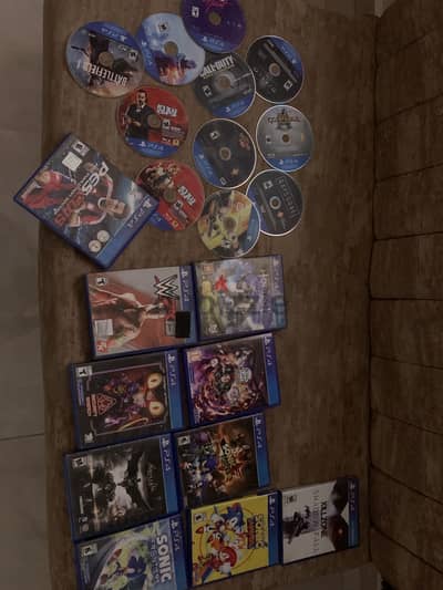 PlayStation discs of multiple kind for the PS4 that I don’t need