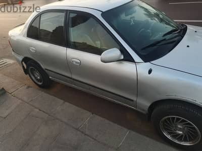هيونداي أكسنت 2000