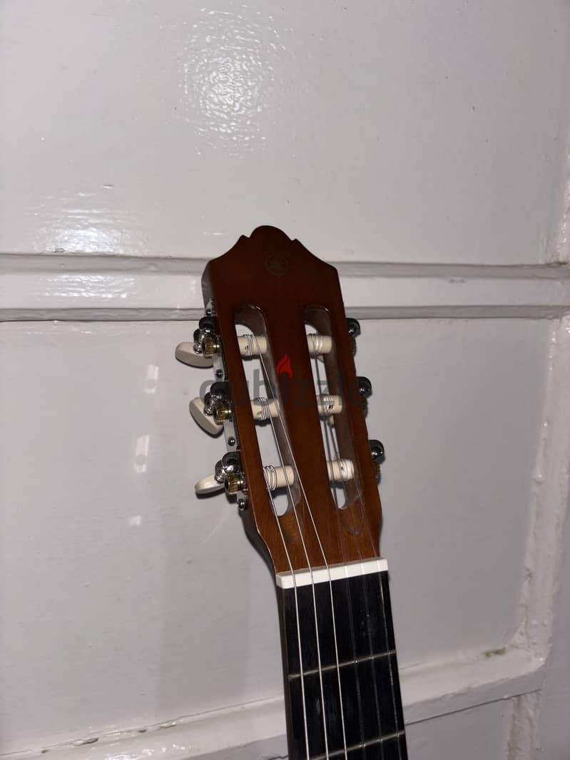Yahama c40 with its case only used twice 1