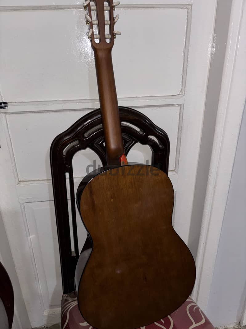 Yahama c40 with its case only used twice 3