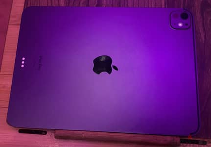 للبيع iPad Pro 11 إنش إصدار أمريكي واي فاي فقط، حالة ممتازة.