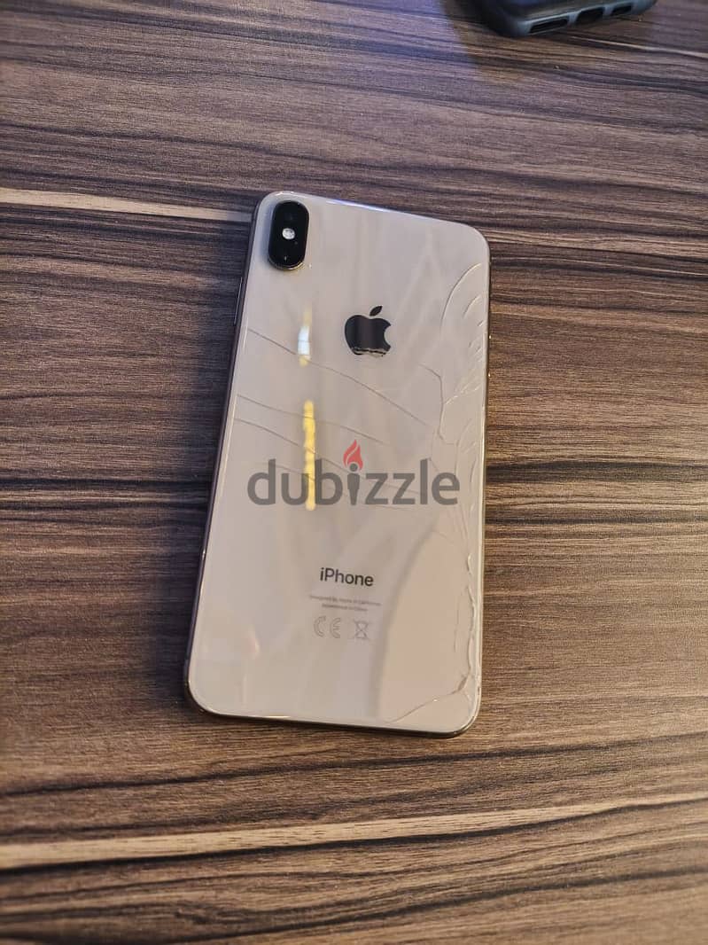 Apple - iPhone XS Max 4