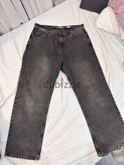 Baggy washed black denim