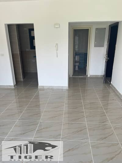 For rent in my city, a 96m apartment on the fifth floor, corner location, very prime site next to services, 2 bedrooms, 2 bathrooms, available for viewing. For contact: 01009882065 For rent in my city, a 96m apartment on the fifth floor, corner location, very prime site next to services, 2 bedrooms, 2 bathrooms, available for viewing. For contact: 01009882065